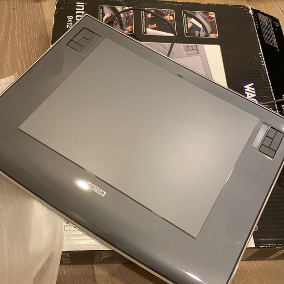 Wacom intuos tablet 9 x 12 - Picture 6 of 7